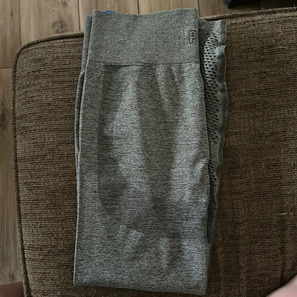Seamless PINK yoga pants